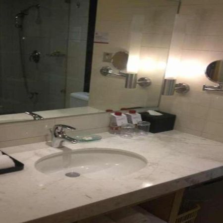 Ramada Plaza Shenyang Citycenter Экстерьер фото