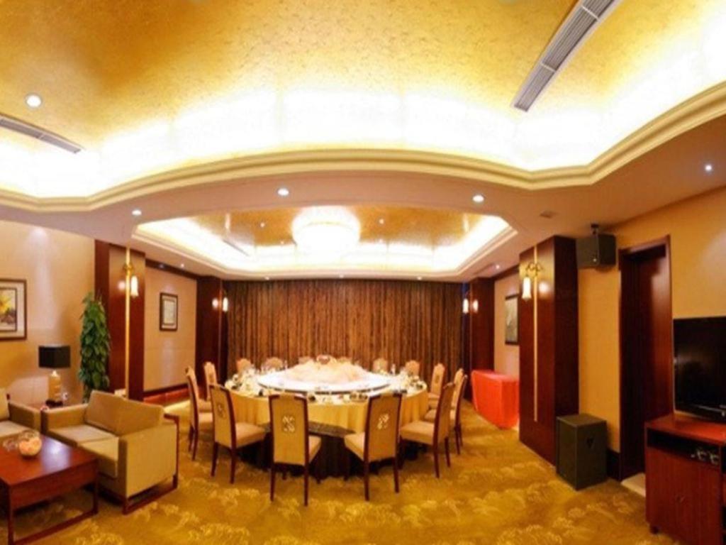 Ramada Plaza Shenyang Citycenter Экстерьер фото
