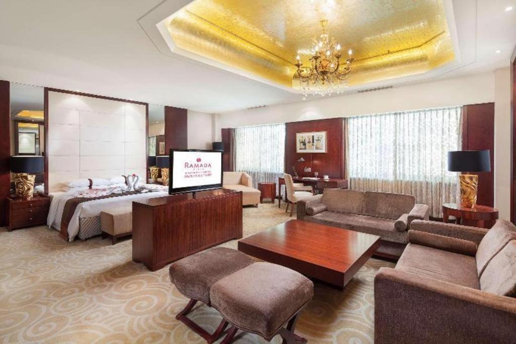 Ramada Plaza Shenyang Citycenter Экстерьер фото